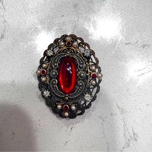 BEAUTIFUL Art Deco Brooch • Fillagree • Delicate and intricate